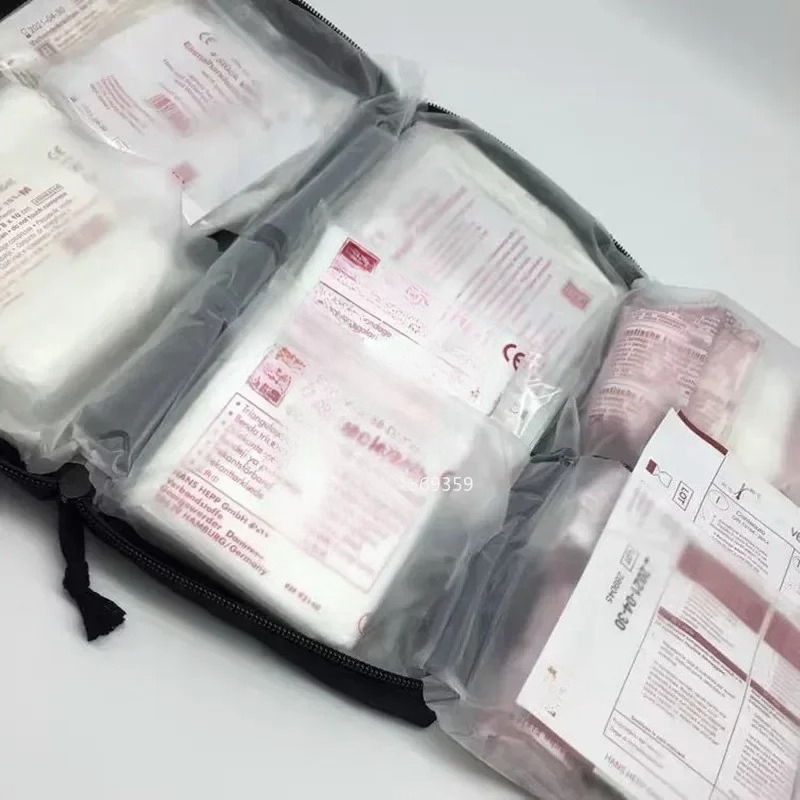 メルセデスベンツのすべてのモデルの応急処置キット,オリジナル - First Aid Kit のレビューと価格